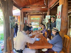 ร่วมฝ่ายปกครองออกติดตามตัวผู้ป่วยติดยาเสพติด เพื่อเข้ารับการบำบัดรักษา