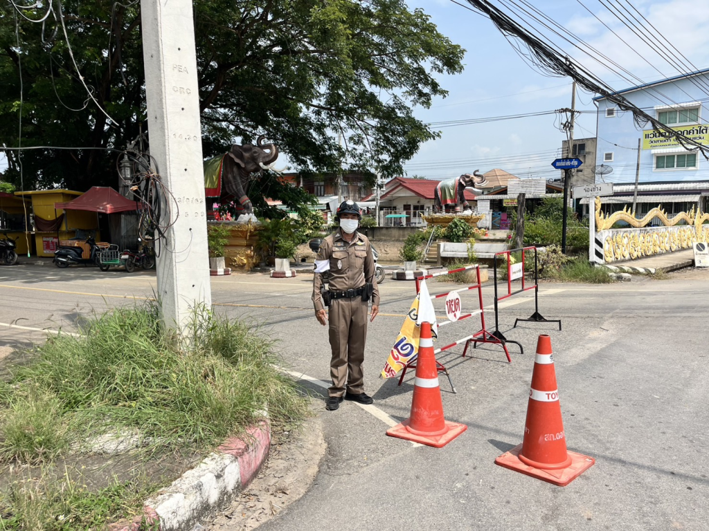 อำนวยความสะดวกและจัดการจราจร งานสลากภัตรวัดสันช้างหิน อ.ดอกคำใต้ จว.พะเยา