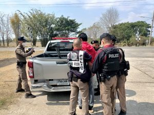 จับกุมชายเข้ามาก่อกวนภายในวิทยาลัยเทคนิคดอกคำใต้