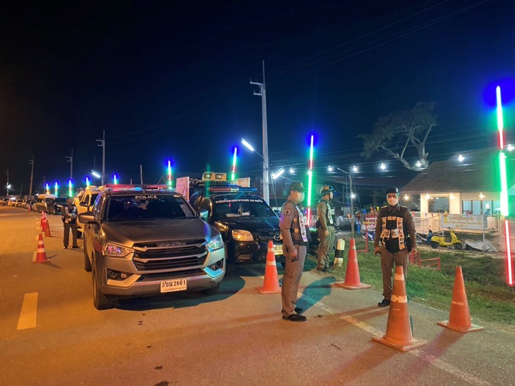 รักษาความสงบเรียบร้อยงานประเพณีลอยกระทงในเขตพื้นที่รับผิดชอบ