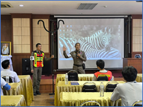 อบรมให้ความรู้เป็นวิทยากรบรรยายและสาธิตการใช้ไม้ง่ามกับผู้ป่วยจิตเวช  