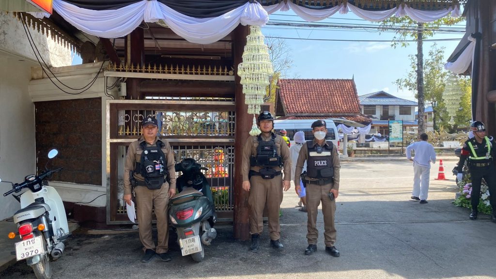 ชุดสายตรวจ รักษาความปลอดภัย ณ วัดบุญเกิด อ.ดอกคำใต้