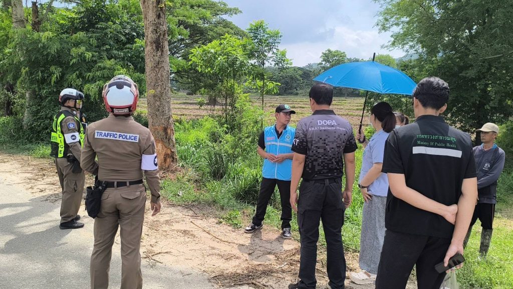 ร่วมกันตรวจสถานที่เกิดเหตุอุบัติเหตุจราจร