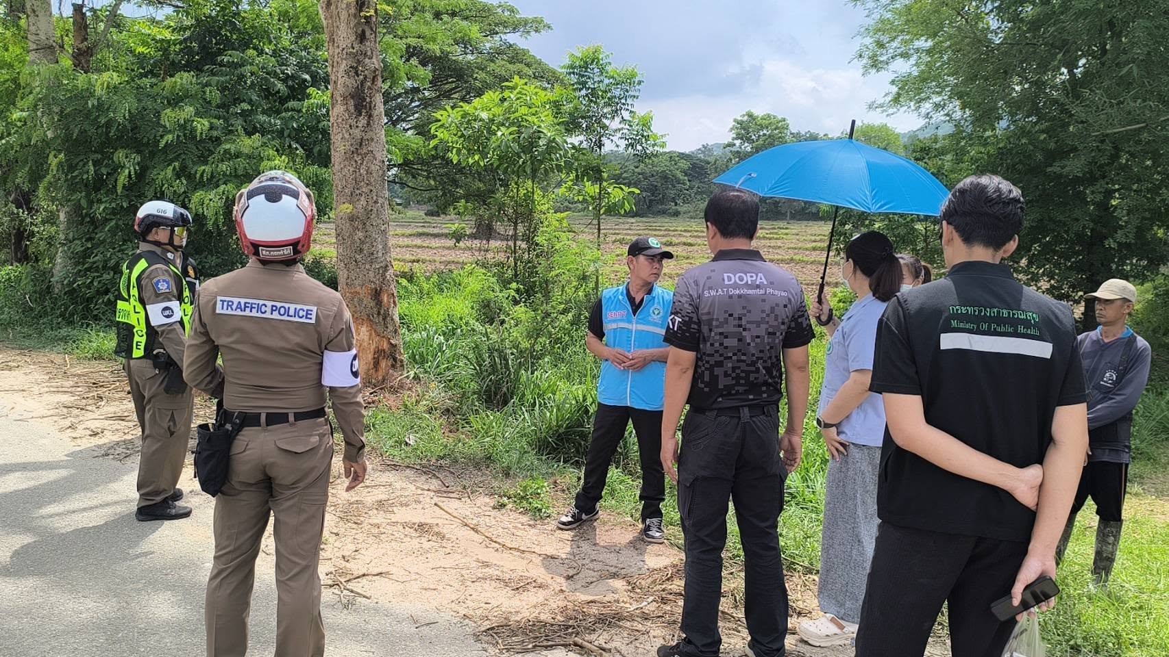ร่วมกันตรวจสถานที่เกิดเหตุอุบัติเหตุจราจร